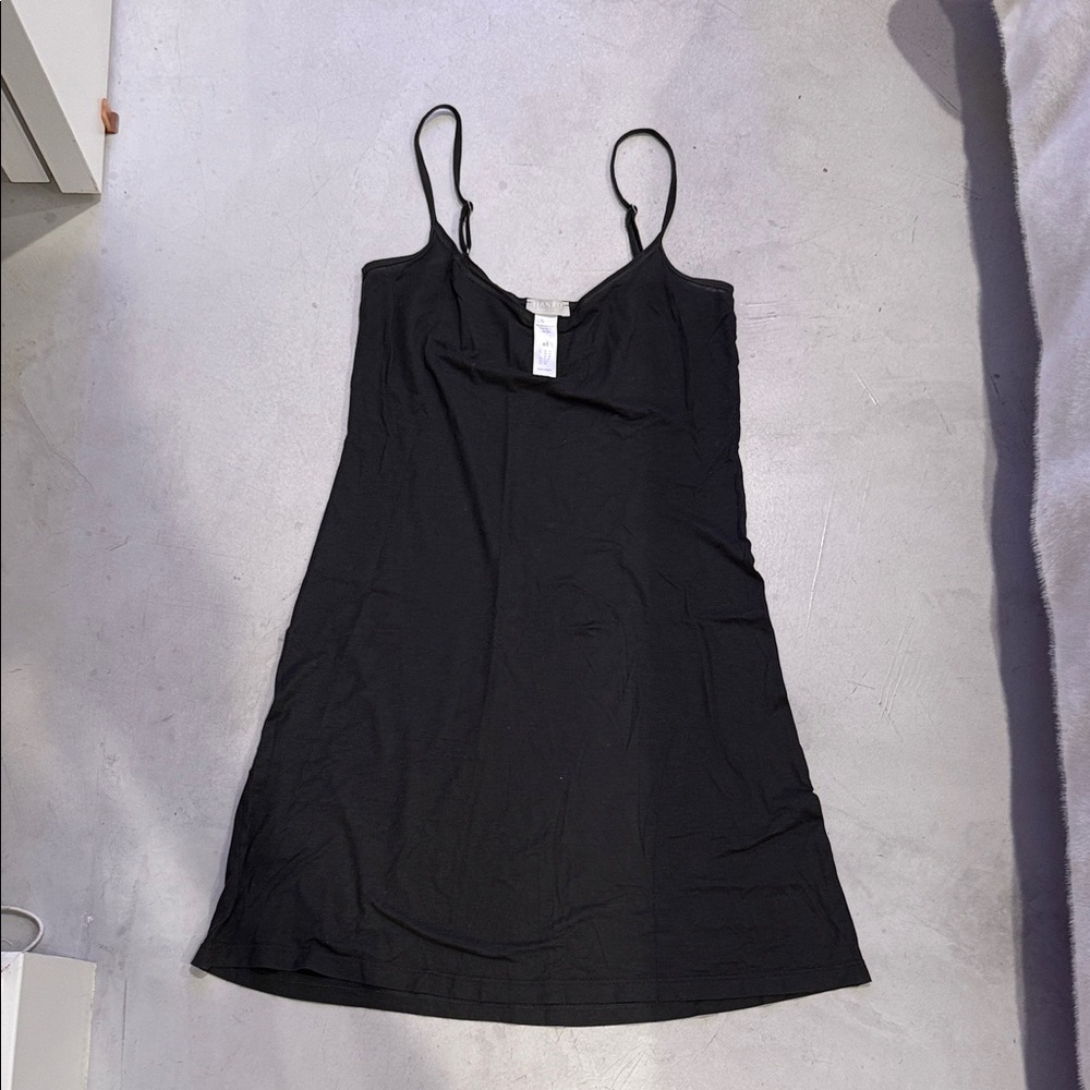 Hanro Black Slim-Cut Cami with Adjustable Straps XS